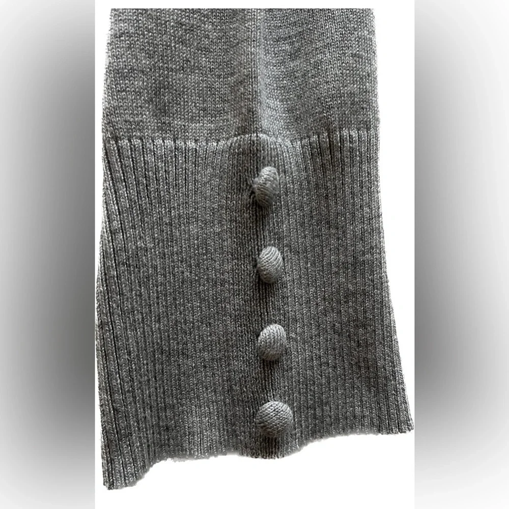 Grace Elements petite. Gray 3/4 length sleeve sweater. - Picture 3 of 9